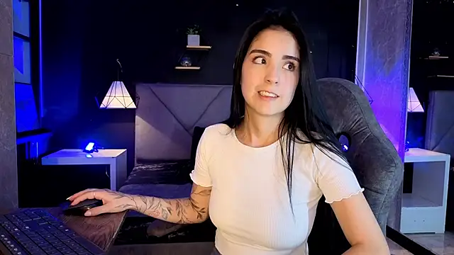 giapearl25 online show from 11.12.25