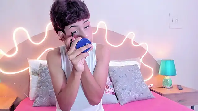Snapshot of Matty_Jhons chatting on 10.14.25 Matty Jhons online show from 10.14.25