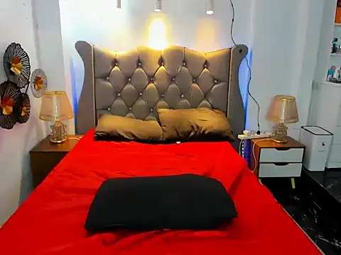 Snapshot of Yourdreamgoddess chatting on 06.25.26 Yourdreamgoddess online show from 06.25.26