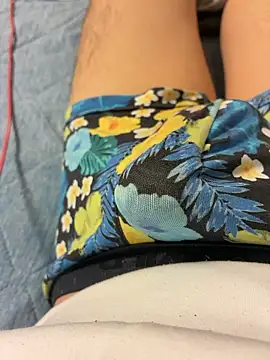 Snapshot of JinVelvet chatting on 10.23.25 JinVelvet online show from 10.23.25