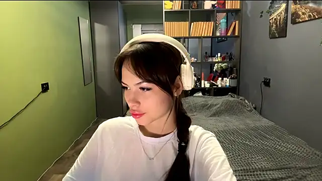 MysticAlisa online show from 10.17.25