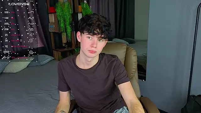 Cute Mike online show from 10.17.25