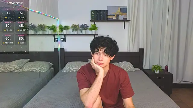 Cute Mike online show from 11.26.25