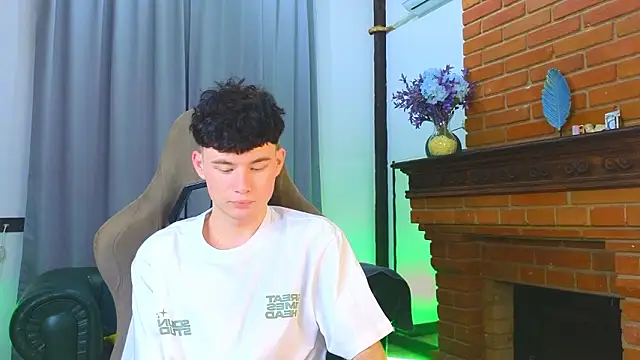 Cute Mike online show from 02.17.26