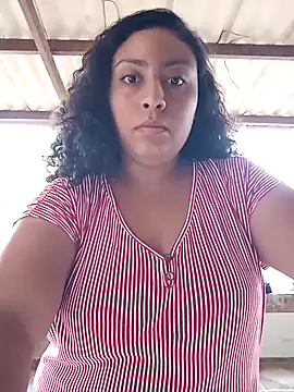 Snapshot of ZS_Oficial chatting on 10.06.25 ZS Oficial online show from 10.06.25