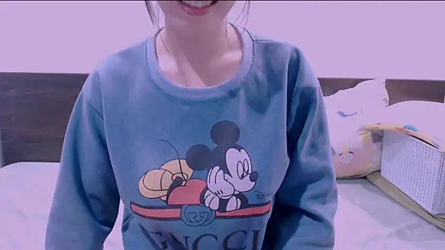 Snapshot of ravy_kim chatting on 02.12.26 ravy kim online show from 02.12.26