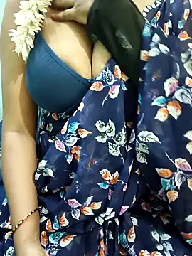 Snapshot of Chennai-couples chatting on 07.15.26 Chennai-couples online show from 07.15.26