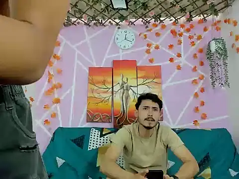 AKARY01 online show from 10.14.25