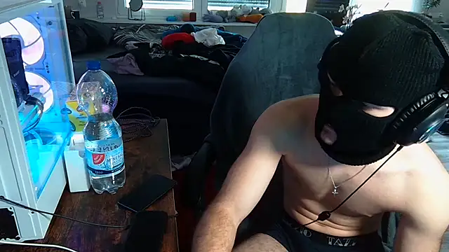 WolkenJunge2006 online show from 10.24.25