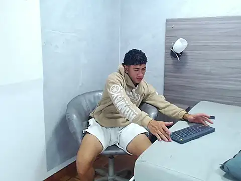 Snapshot of Marcus_blake chatting on 10.25.25 Marcus blake online show from 10.25.25