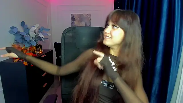 TiffanyYounge online show from 10.25.25