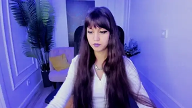 TiffanyYounge online show from 11.06.25