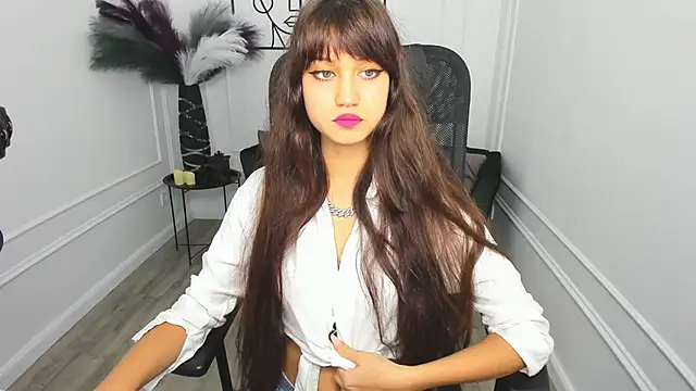 TiffanyYounge online show from 11.14.25