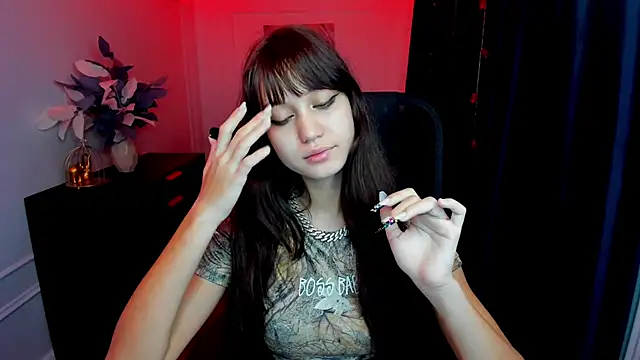 TiffanyYounge online show from 11.15.25