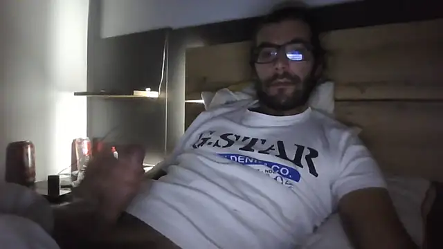 Snapshot of Arbneh69 chatting on 10.20.25 Arbneh69 online show from 10.20.25