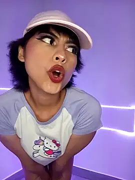 Eva Feller69 online show from 10.28.25