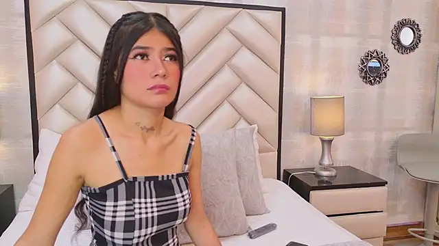 Snapshot of CristalShayy chatting on 02.26.26 CristalShayy online show from 02.26.26