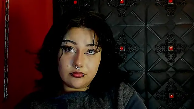 Snapshot of SabbathSinclair chatting on 10.08.25 SabbathSinclair online show from 10.08.25