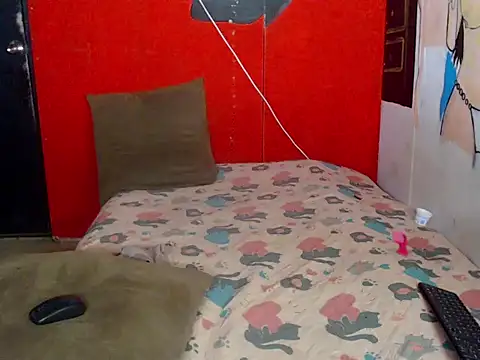 britney london x online show from 11.13.25