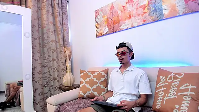 Timothe Evans online show from 11.07.25