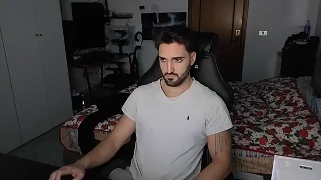 Snapshot of Al3xox02 chatting on 02.01.26 Al3xox02 online show from 02.01.26