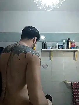 Snapshot of Al3xox02 chatting on 02.16.26 Al3xox02 online show from 02.16.26