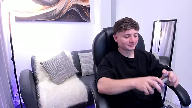 Leoo Miller online show from 12.14.25