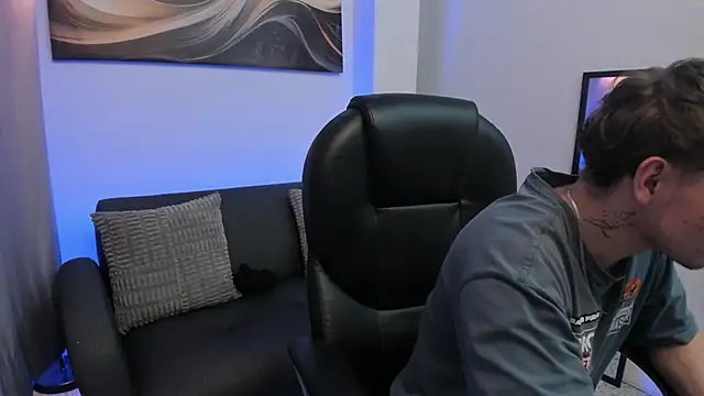 Leoo Miller online show from 02.01.26