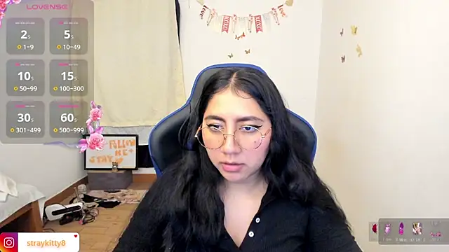LoveLyy- online show from 06.05.26