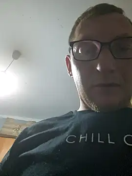 MeskaKurwa1988 online show from 10.13.25