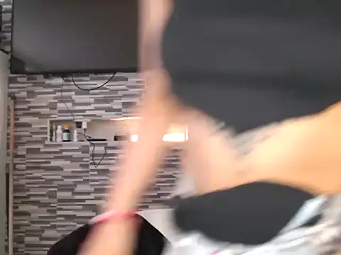 Snapshot of Carla_Bennett__ chatting on 10.07.25 Carla Bennett   online show from 10.07.25