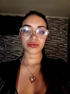 Snapshot of Carla_Bennett__ chatting on 10.11.25 Carla Bennett   online show from 10.11.25