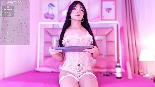 Nefera Noxx online show from 03.12.26