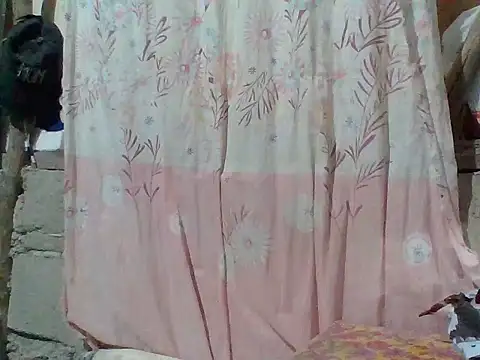 Snapshot of Hot_Lina31 chatting on 02.15.26 Hot Lina31 online show from 02.15.26