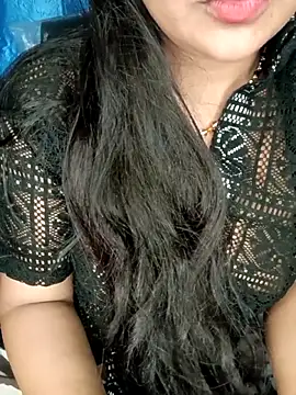 Snapshot of Rashmi_011 chatting on 04.28.26 Rashmi 011 online show from 04.28.26