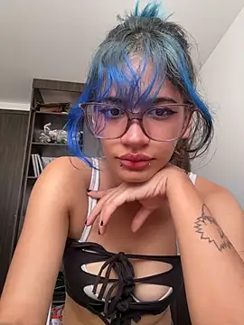 sukulaurens online show from 04.02.26