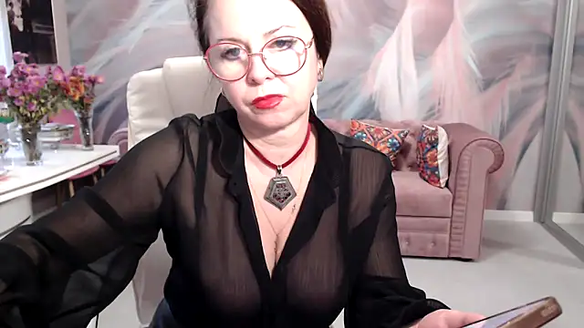 Arisa5000 online show from 11.13.25