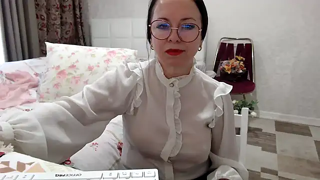 Arisa5000 online show from 12.16.25