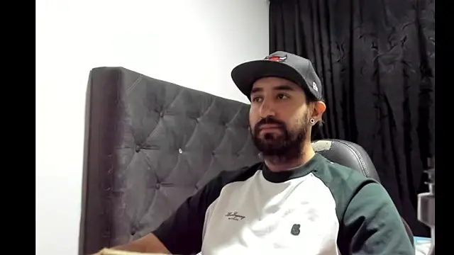 coolfriki online show from 11.19.25