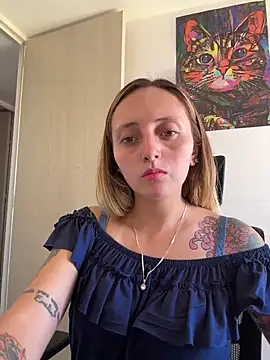 Snapshot of Mia_dca chatting on 12.19.25 Mia dca online show from 12.19.25