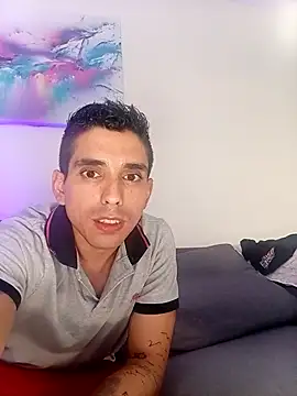 Snapshot of MRDXXX12 chatting on 10.21.25 MRDXXX12 online show from 10.21.25