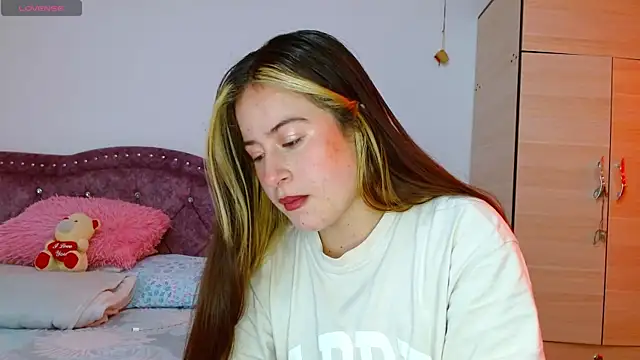 Hanssel tess online show from 10.17.25