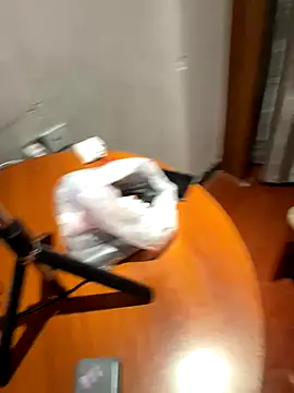 kkww-6650 online show from 10.12.25