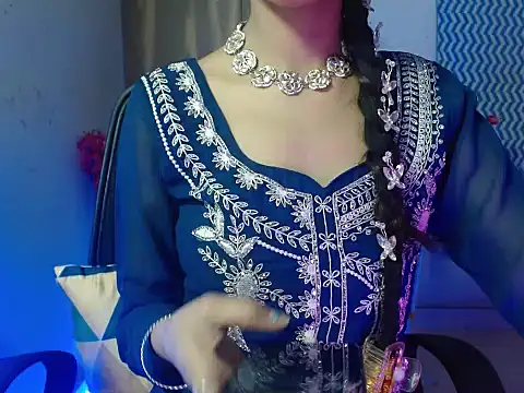 Roiseeee online show from 03.14.26