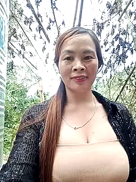 lucky774- online show from 10.22.25