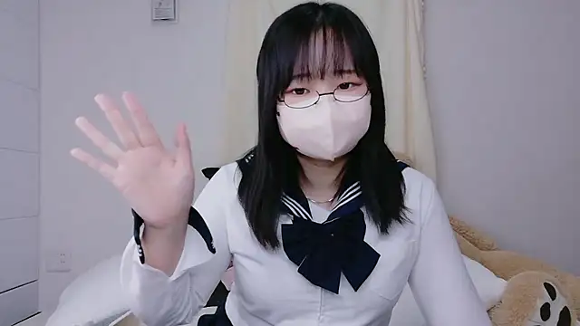 Nagi 25 online show from 10.19.25