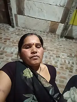 Snapshot of Nm_sanjna chatting on 05.18.26 Nm sanjna online show from 05.18.26