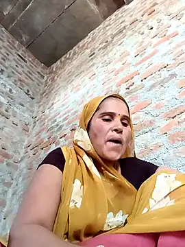 Snapshot of Nm_sanjna chatting on 06.17.26 Nm sanjna online show from 06.17.26
