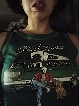 Lollysmile26 online show from 10.31.25