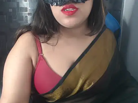 Snapshot of miss_miyu chatting on 10.11.25 miss miyu online show from 10.11.25